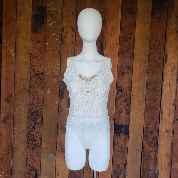 Vintage Romantic Feminine Lace & Velvet Top - Picture 3 of 12